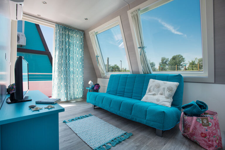 Marina houseboat 3 pax
