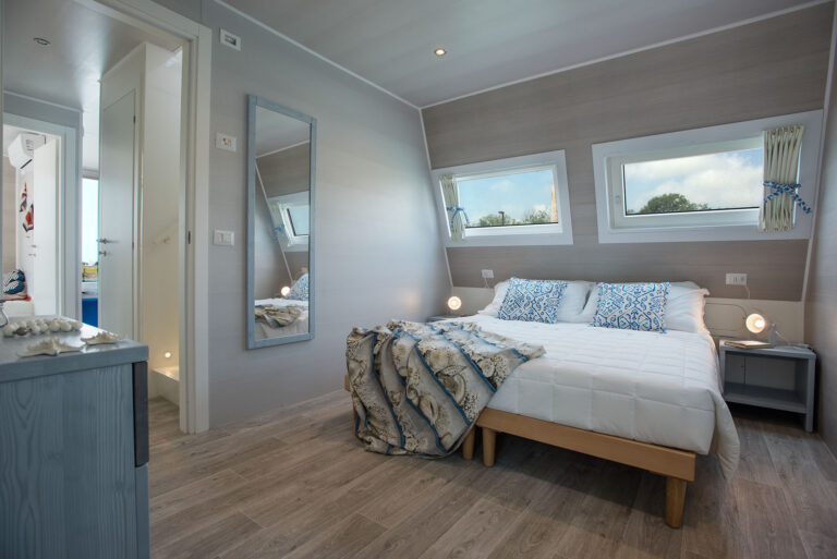 Marina houseboat 3 pax