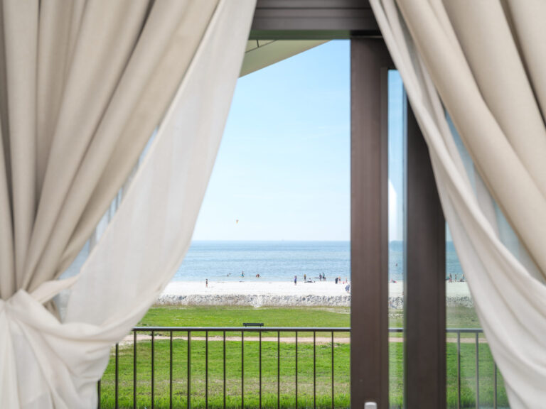 Luxury Beach Apartment | 6 Pers.