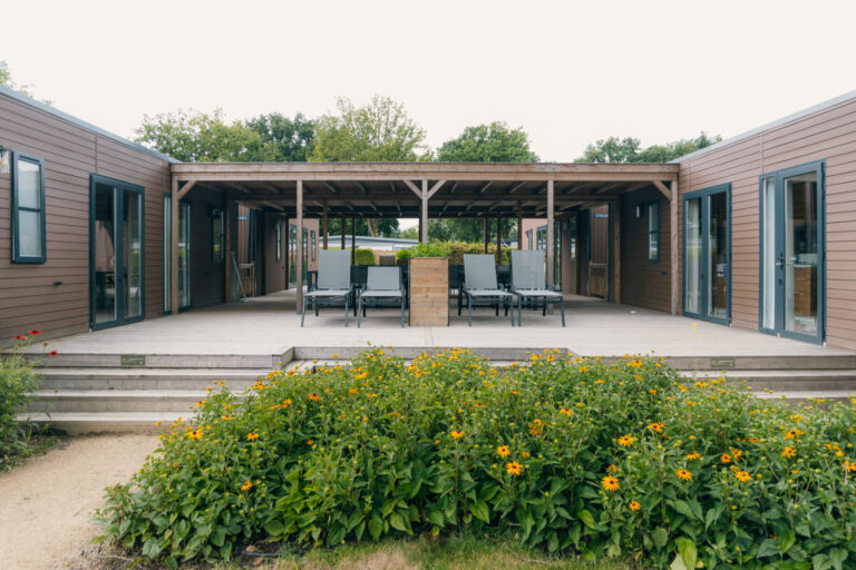 6-person Family lodge