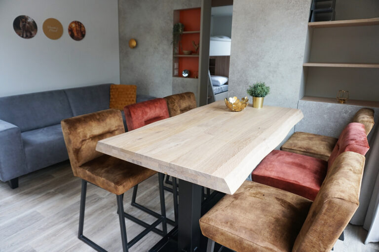 6 + 6-person Family lodge