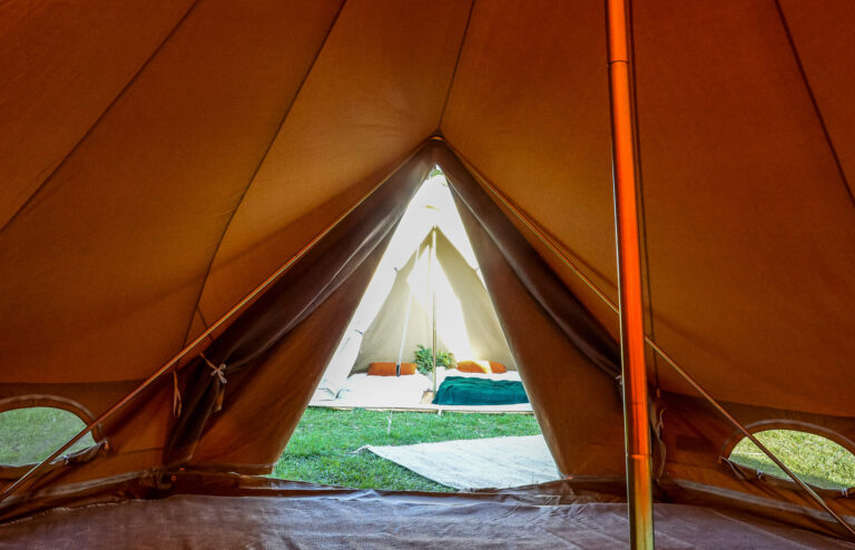 Pop-up glamping: Buurvrouws' Belltentje | 2-4 pers.