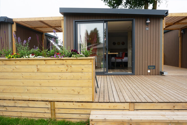 2 + 2-person Hotel lodge