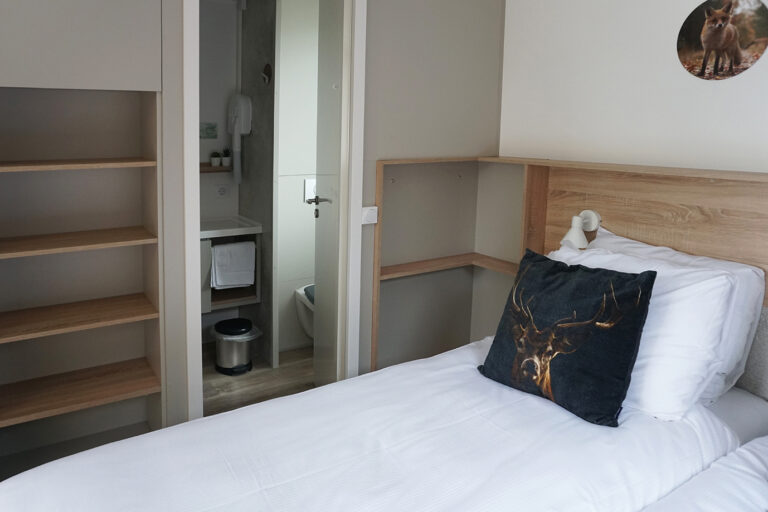 2 + 2-person Hotel lodge