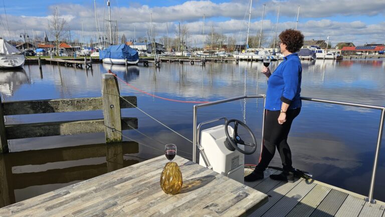 Houseboat Heeg 4 persons