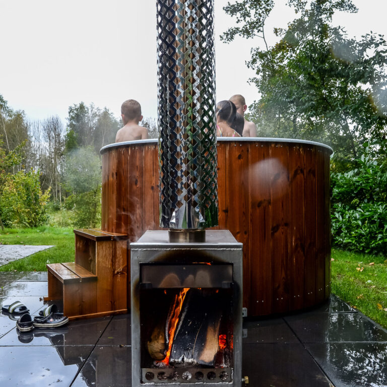 River Cabin with hot tub | 4 pers.