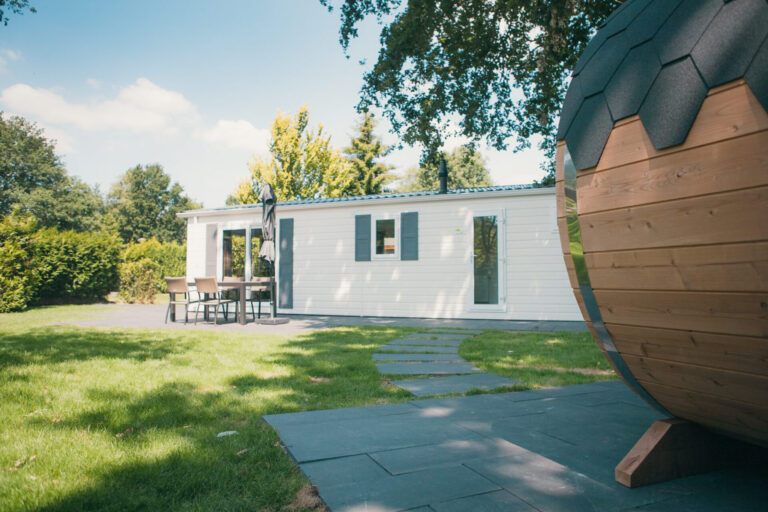 Veluwe lodge for four people with private sauna