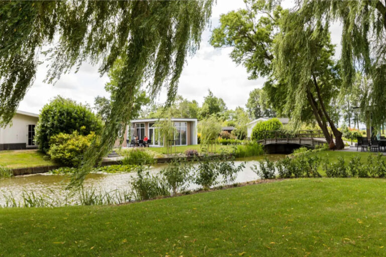 Waterhoeve 4 persons Wellness (Hottub)