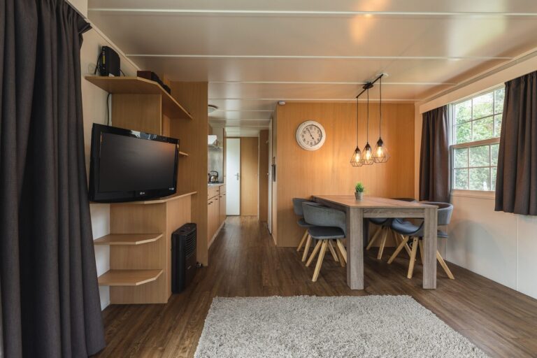 Bungalette 4 persons basic with hottub
