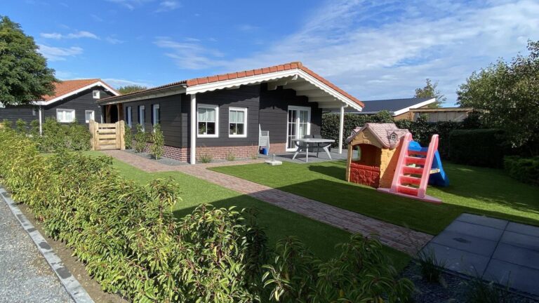 VZ866 Ferienchalet in Sint Annaland