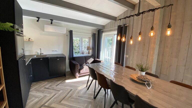 VZ866 Ferienchalet in Sint Annaland