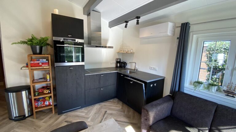 VZ866 Ferienchalet in Sint Annaland