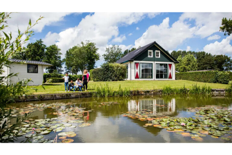 Waterhoeve 4 persons Wellness (Hottub)