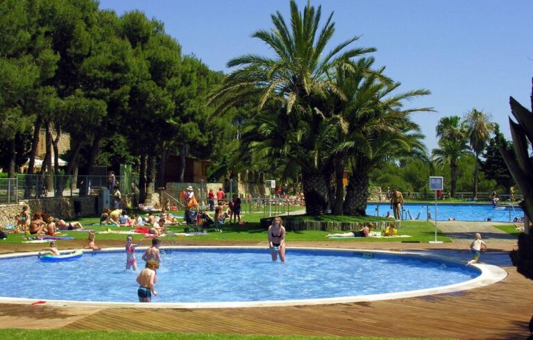 Vilanova I la Geltru Chalet 4/6 Sup