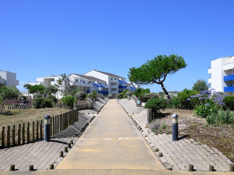Bleu Marine 2p 4p Sea View