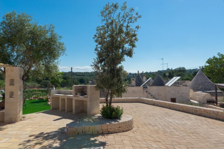 Trulli Dei Ciclamini