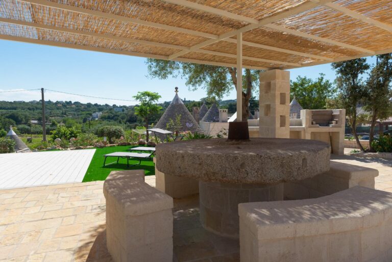 Trulli Dei Ciclamini