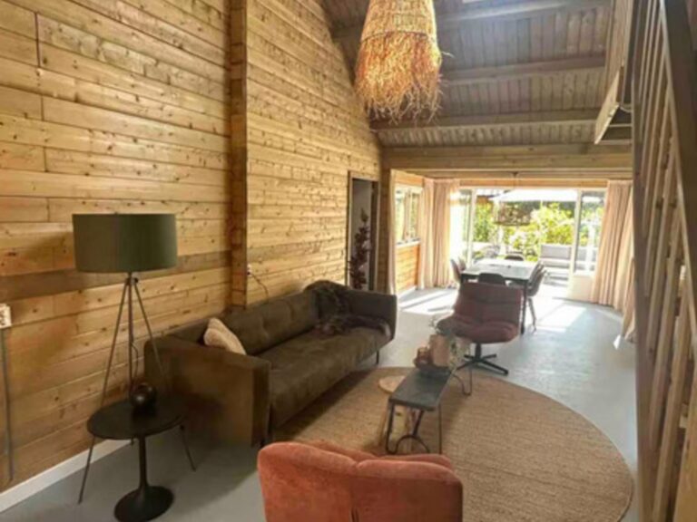 Oak Valley 15