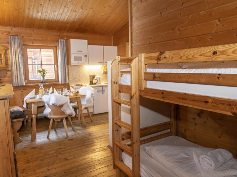 Uriges Chalet 3