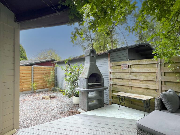 Charlies Chalet