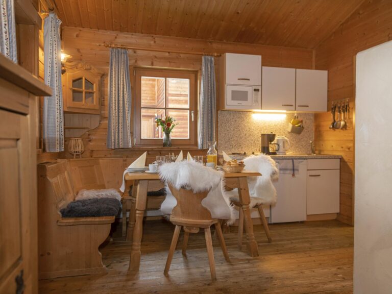 Uriges Chalet 3