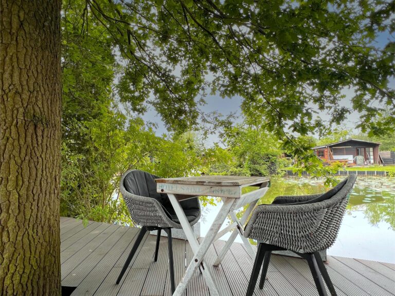 Charlies Chalet