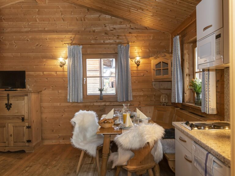Uriges Chalet 3