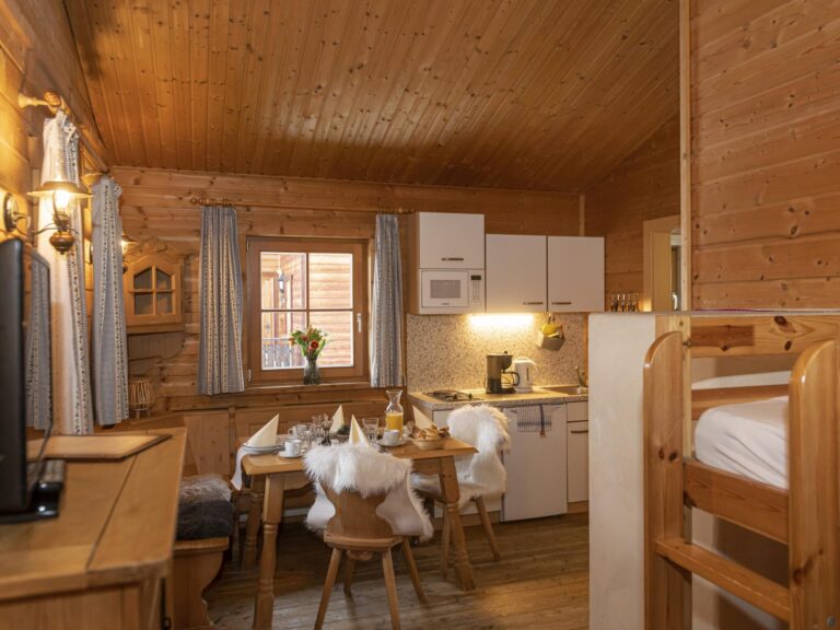 Uriges Chalet 3
