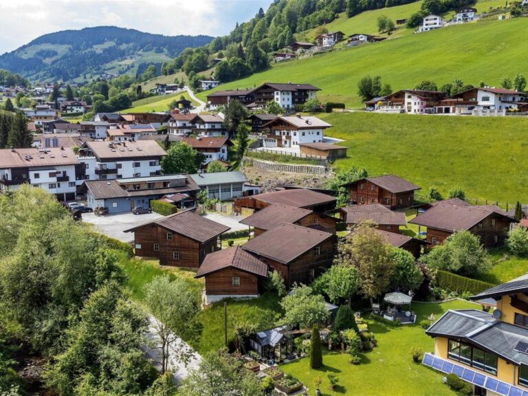Uriges Chalet 3