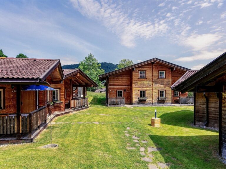 Uriges Chalet 3