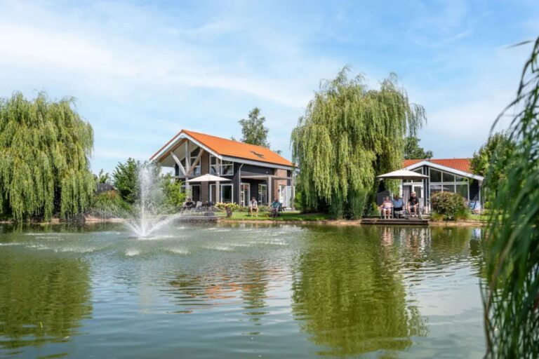 Berkenhoeve 6 persons Wellness (Hottub)