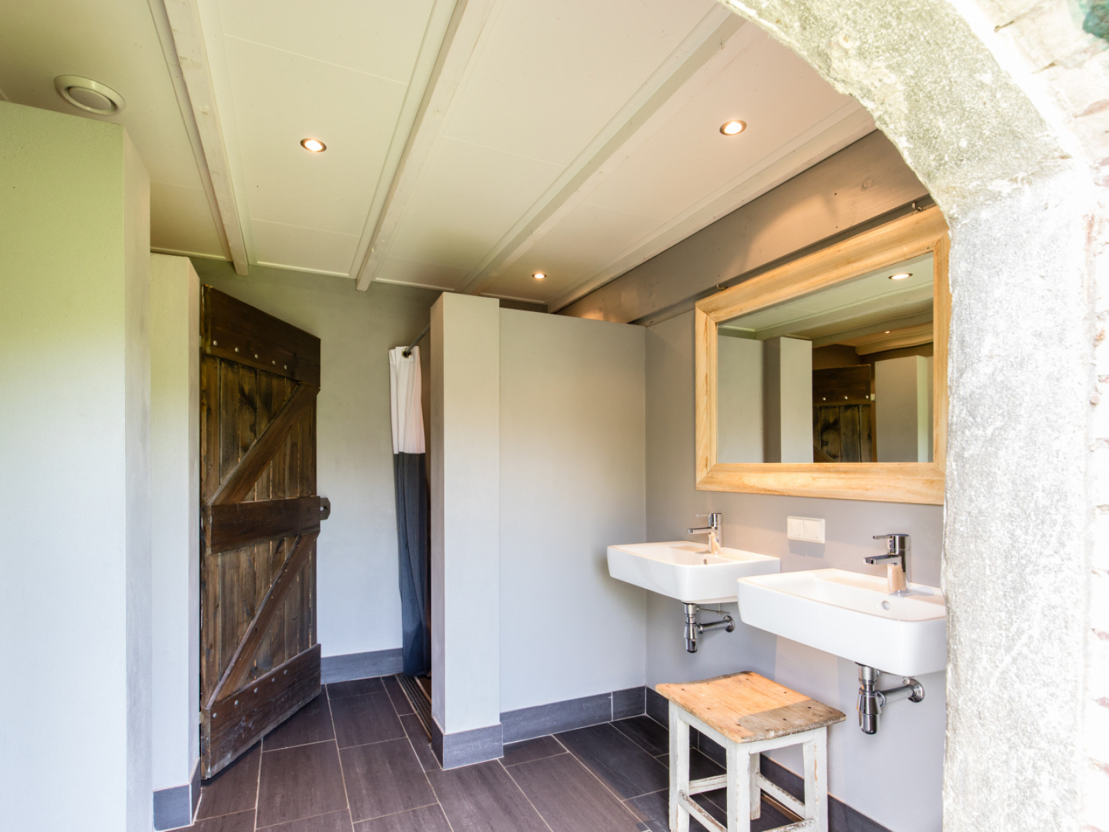 WiesenBett La Ferme de Penquelen Huella